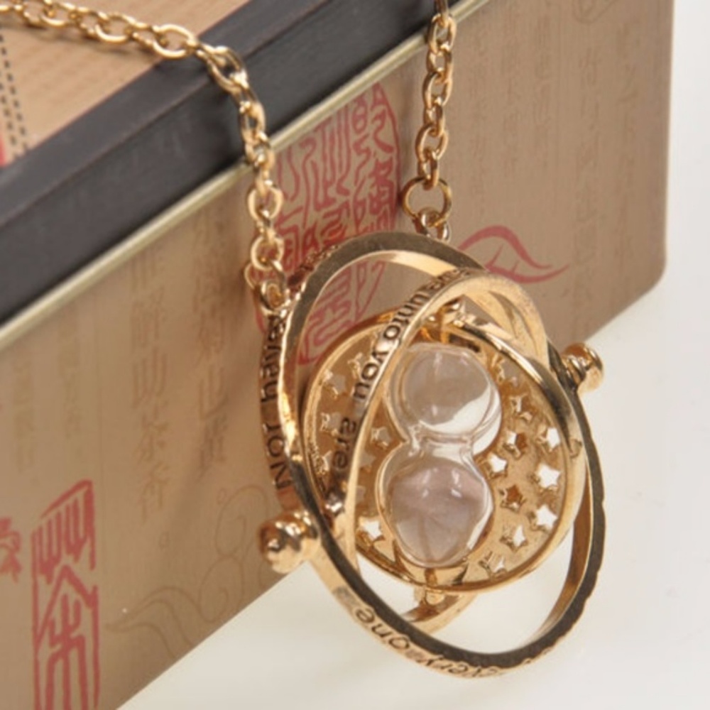 Hermione's Time Turner Necklace from Harry Potter - Picture 3 of 5